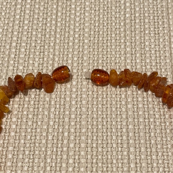 Natural Baltic Amber Set Choker Necklace with Elastic Bracelet - Picture 2 of 2